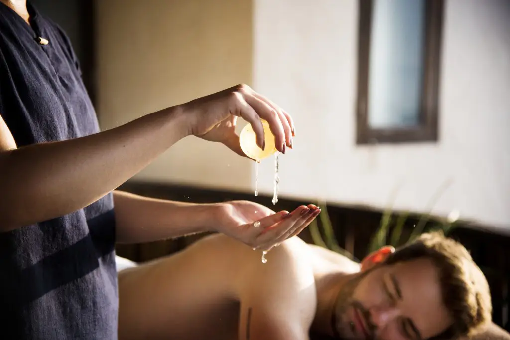 Best Spa Lingam, Yoni, and Tantra Massage Therapy in Da Nang