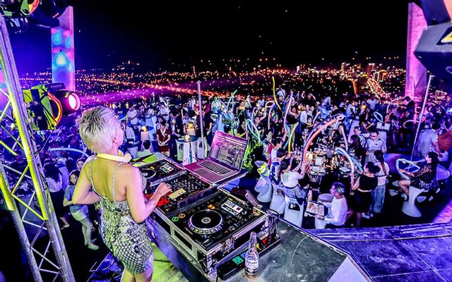 Da Nang After Midnight | The Ultimate Guide to Late-Night Entertainment